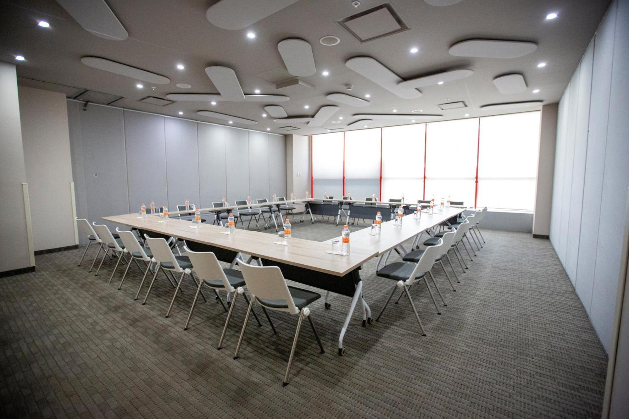 Metria Hotel Леон Экстерьер фото Meeting room
