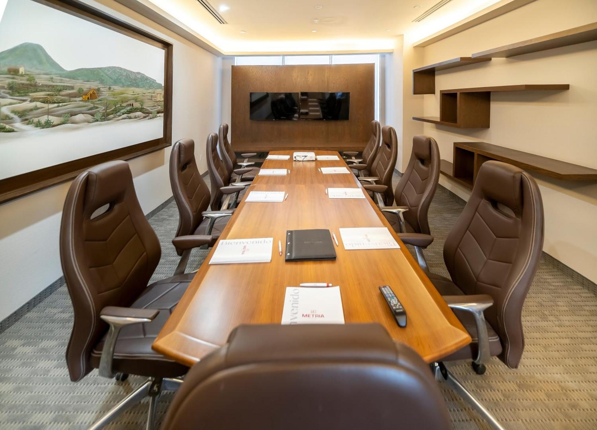 Metria Hotel Леон Экстерьер фото Boardroom at the headquarters of the National Bank of Greece
